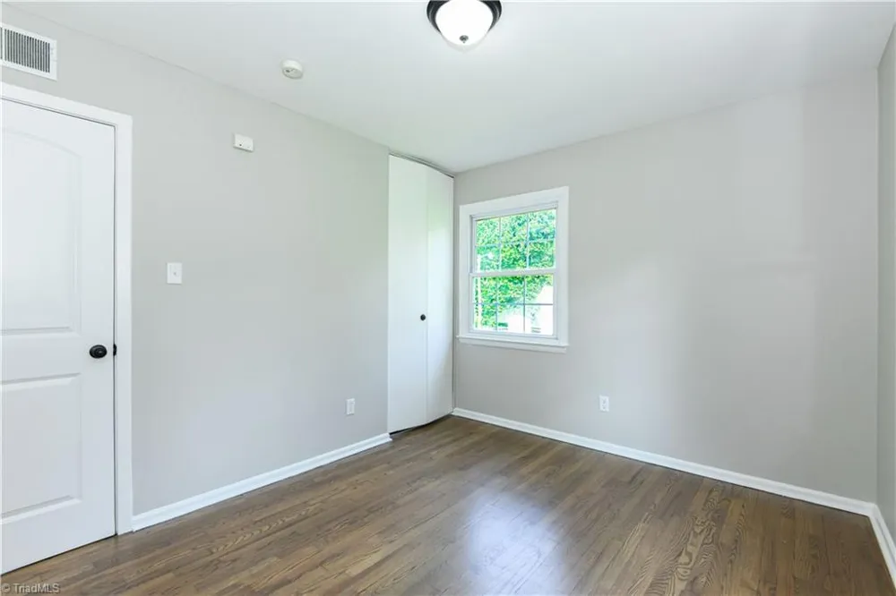4217 Orchid Drive Winston-Salem, NC 27105