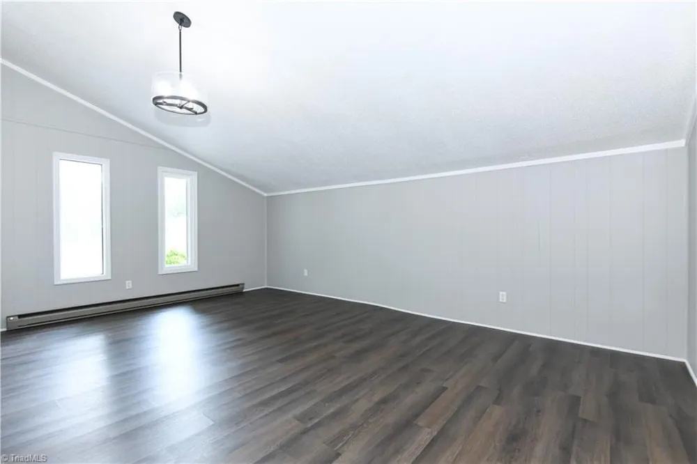 4217 Orchid Drive Winston-Salem, NC 27105