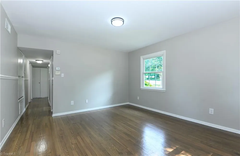 4217 Orchid Drive Winston-Salem, NC 27105