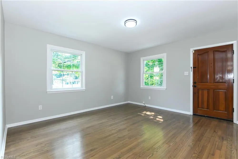4217 Orchid Drive Winston-Salem, NC 27105