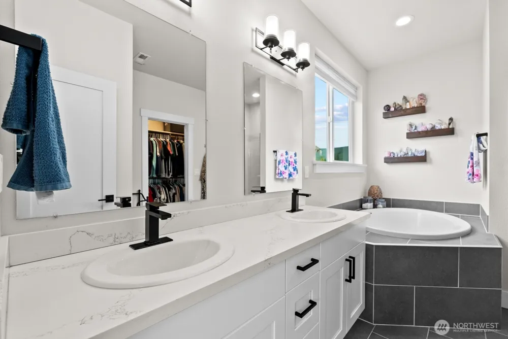 357 E Bear McCleary, WA 98557