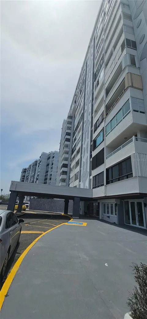 3 Ave. Laguna COND. LAGUNA GARDENS III #3
