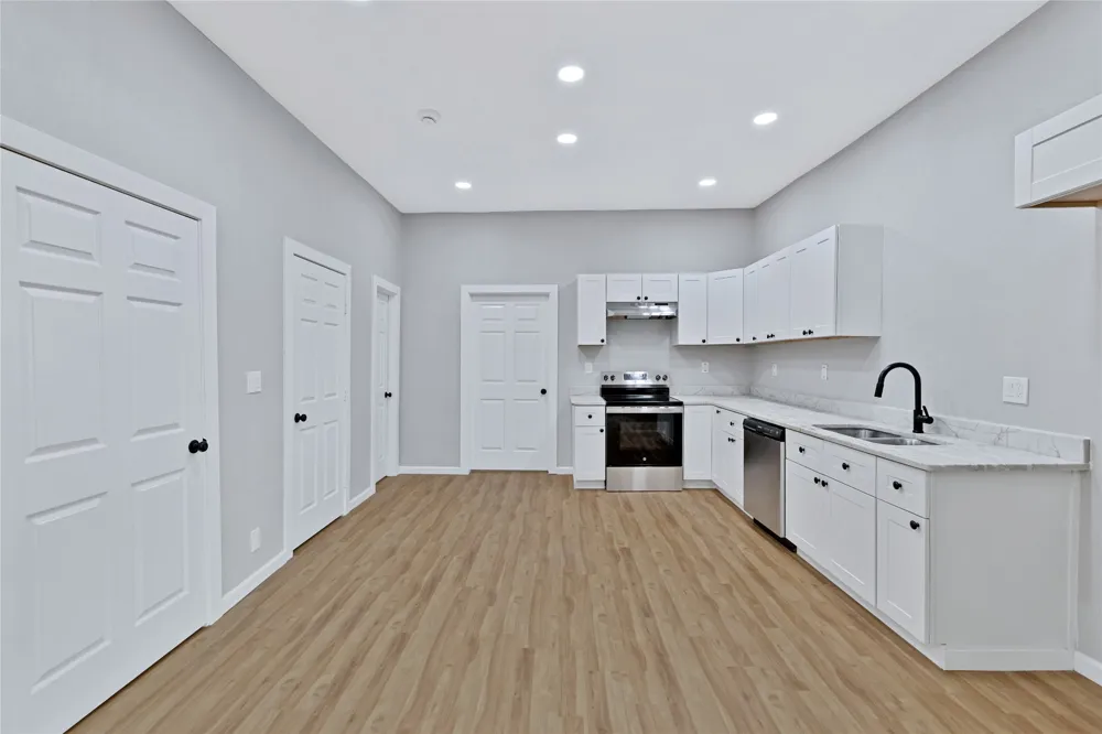 323 W Cherry Street Sherman, TX 75090
