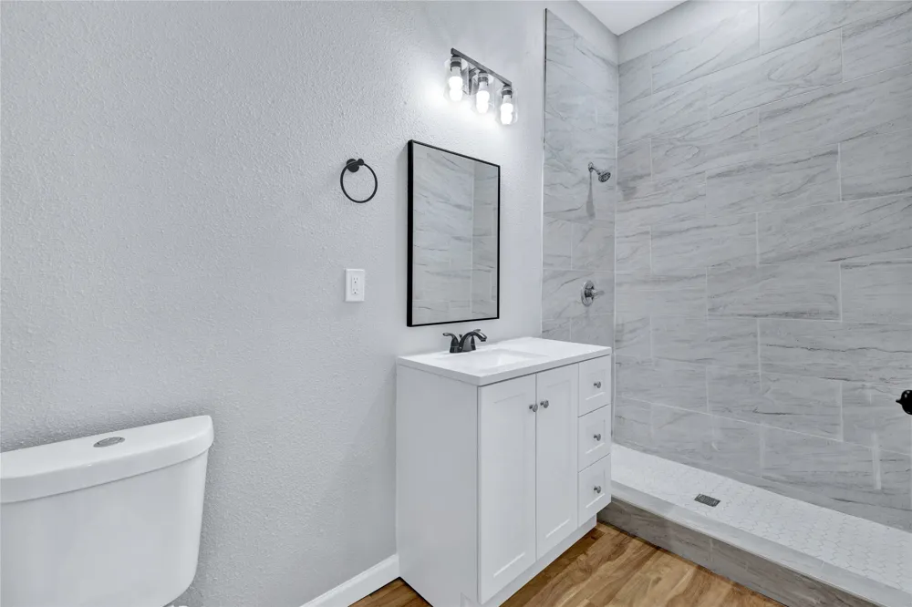 323 W Cherry Street Sherman, TX 75090
