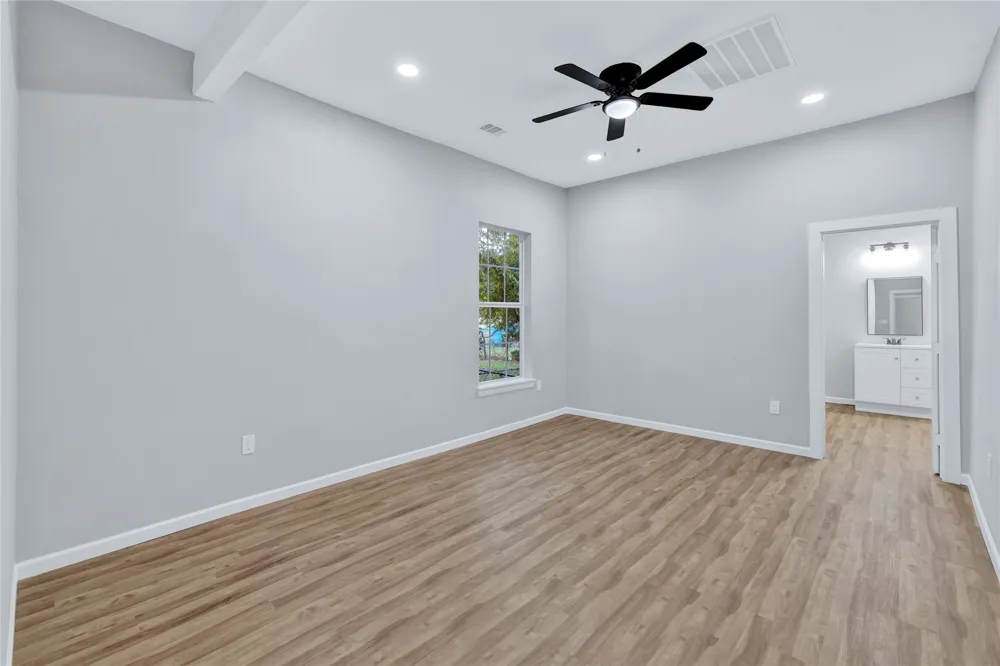 323 W Cherry Street Sherman, TX 75090