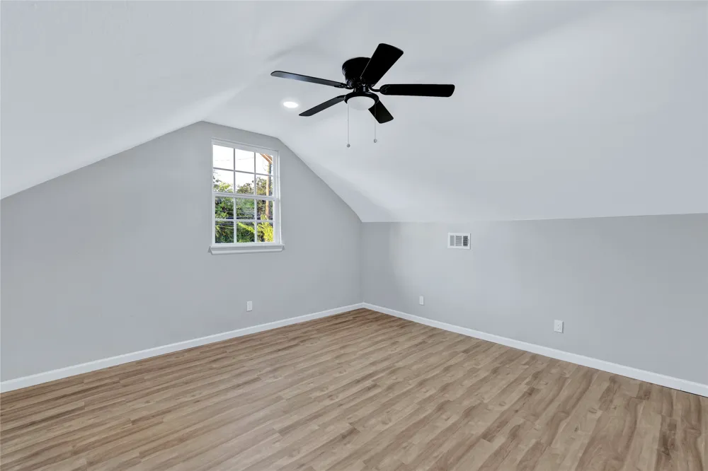 323 W Cherry Street Sherman, TX 75090