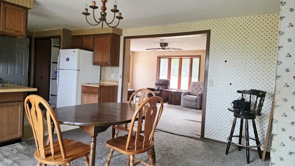 4545 S Rolland Road Broomfield Township, MI 49310