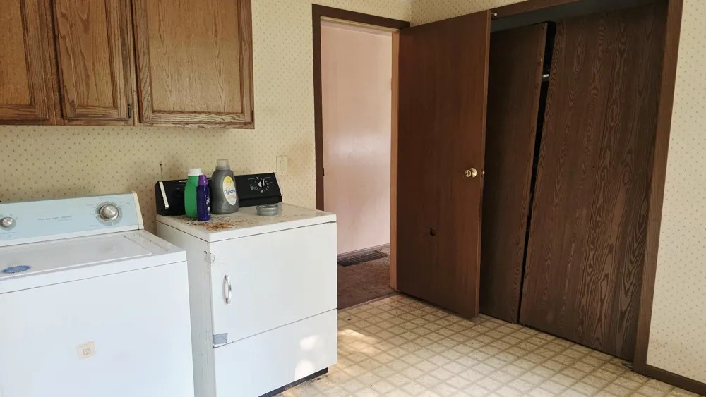 4545 S Rolland Road Broomfield Township, MI 49310