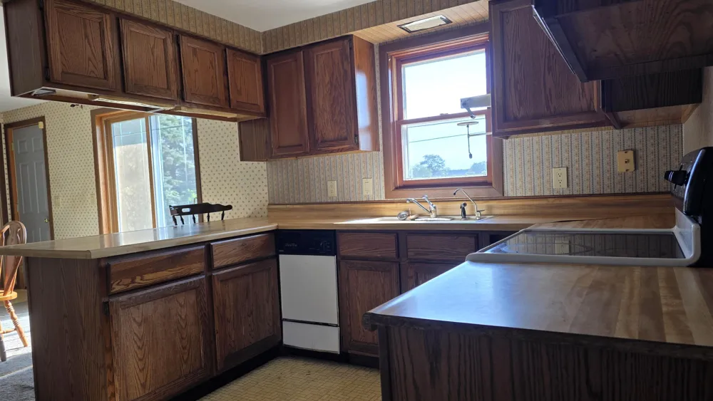 4545 S Rolland Road Broomfield Township, MI 49310
