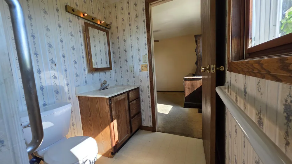 4545 S Rolland Road Broomfield Township, MI 49310