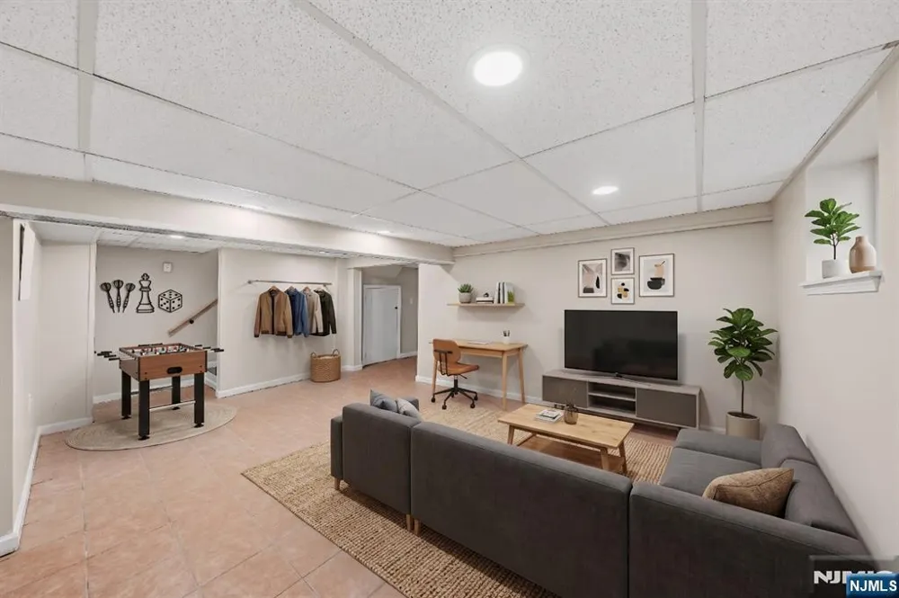 246 Belleview Terrace Hillside, NJ 07205