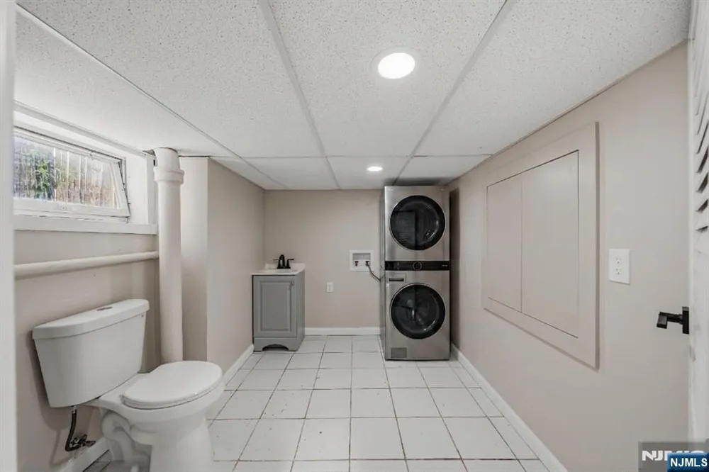246 Belleview Terrace Hillside, NJ 07205