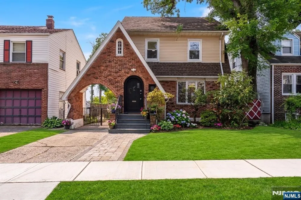 246 Belleview Terrace Hillside, NJ 07205