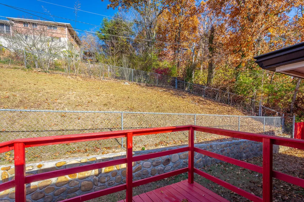 841 Ashland Terrace Chattanooga, TN 37415