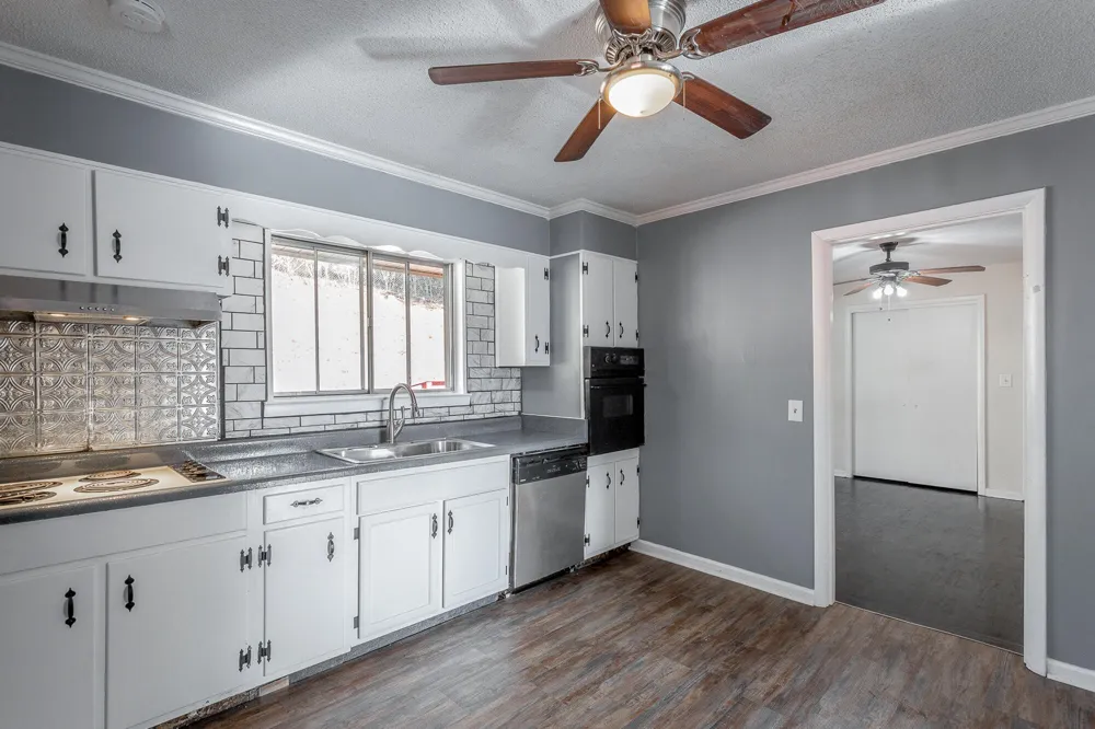 841 Ashland Terrace Chattanooga, TN 37415