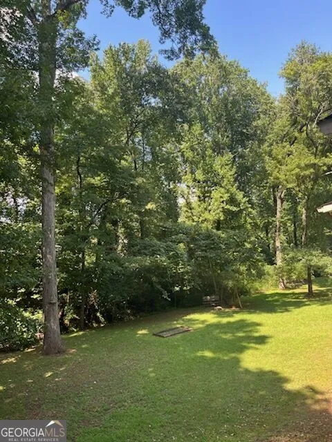 1222 Trahlyta TER Morrow, GA 30260