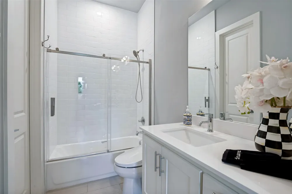 15875 Spectrum Drive #1101 Addison, TX 75001