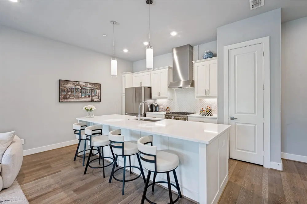 15875 Spectrum Drive #1101 Addison, TX 75001