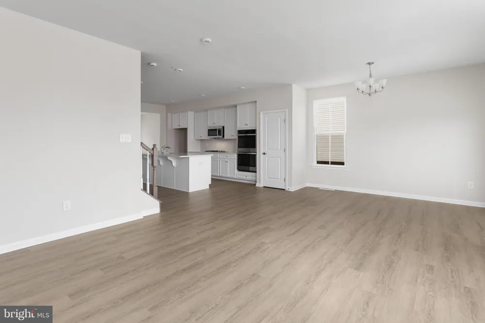 46 ROSEMARY WAY Mount Laurel, NJ 08054