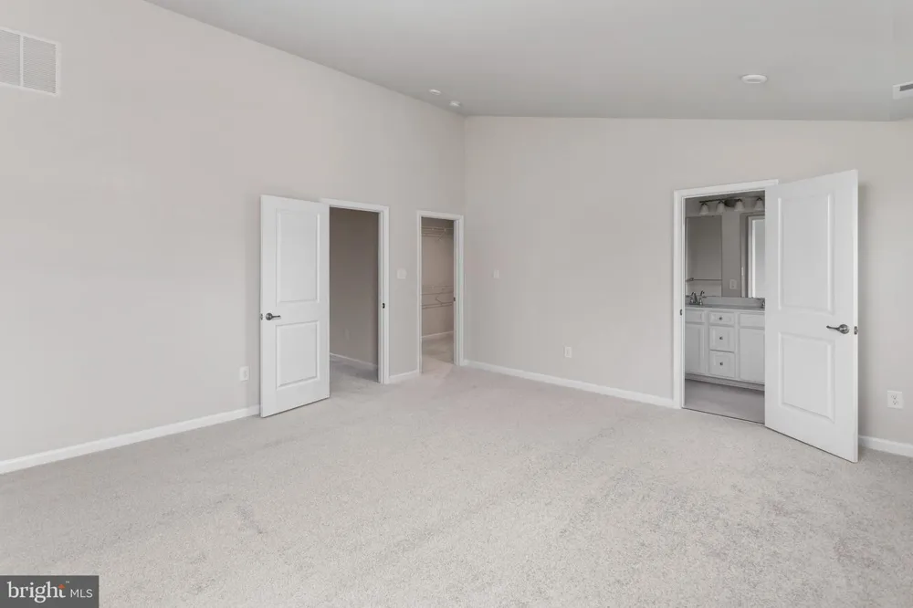 46 ROSEMARY WAY Mount Laurel, NJ 08054