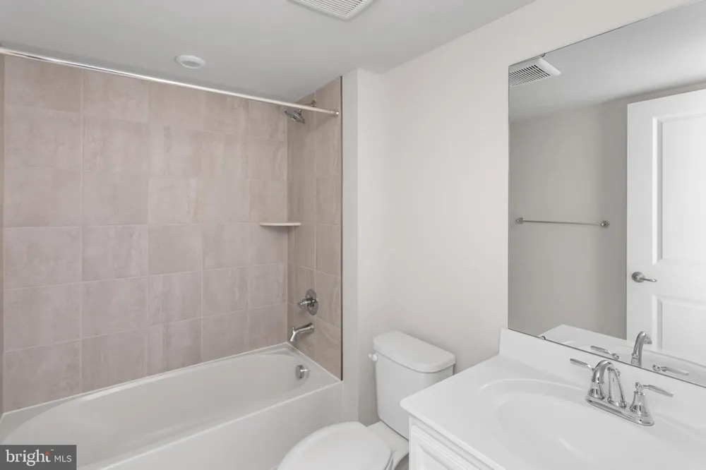 46 ROSEMARY WAY Mount Laurel, NJ 08054