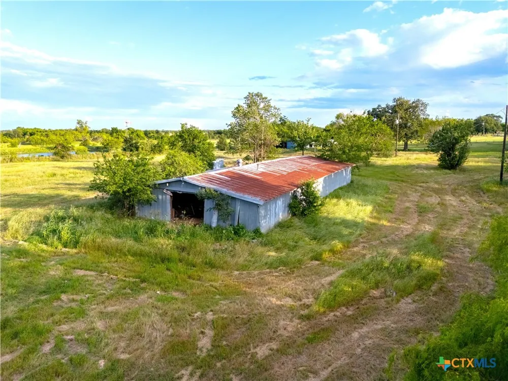 980 League Ranch Road Axtell, TX 76705