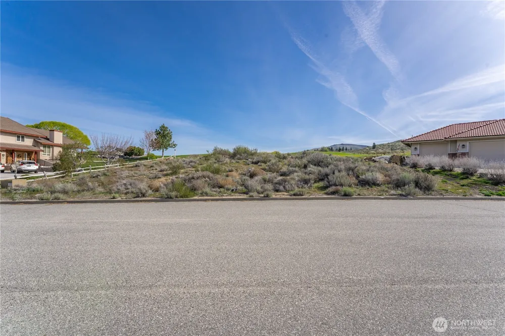 304 Desert View Place Orondo, WA 98843