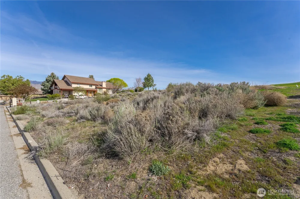 304 Desert View Place Orondo, WA 98843