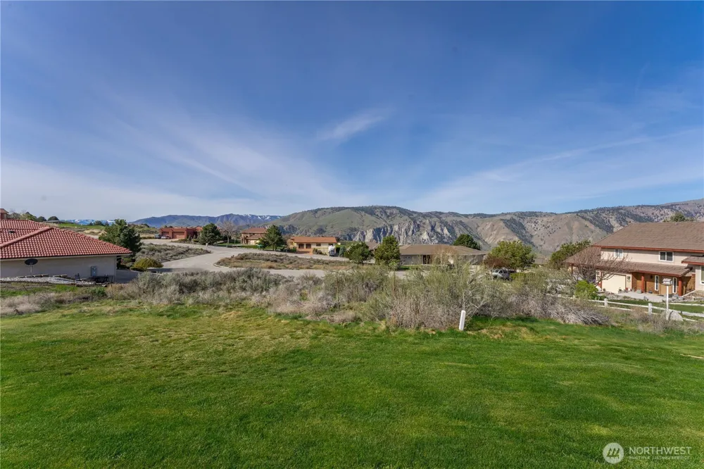 304 Desert View Place Orondo, WA 98843