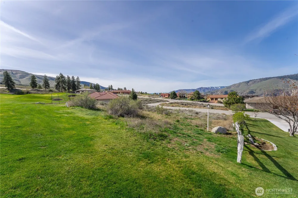 304 Desert View Place Orondo, WA 98843