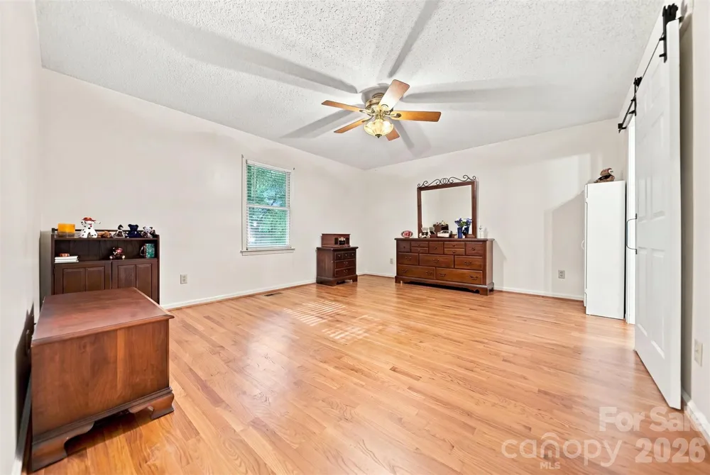 3933 MATTINGLY DRIVE Hickory, NC 28602