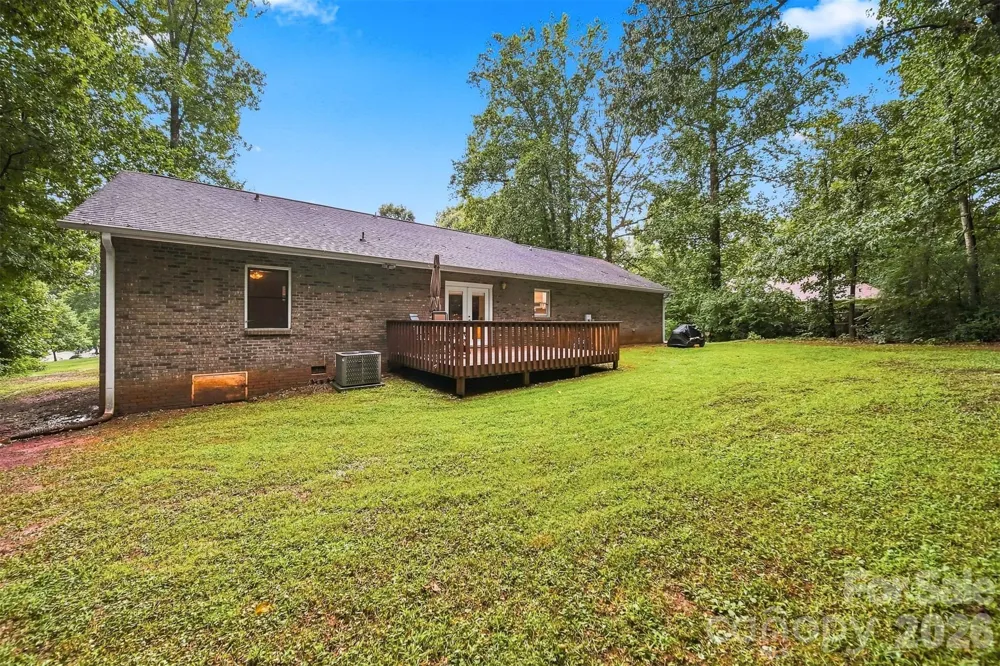 3933 MATTINGLY DRIVE Hickory, NC 28602