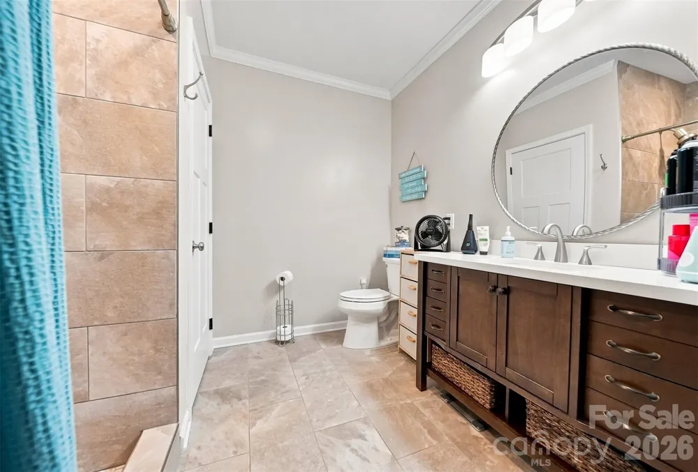 3933 MATTINGLY DRIVE Hickory, NC 28602