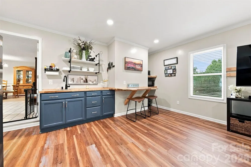 3933 MATTINGLY DRIVE Hickory, NC 28602