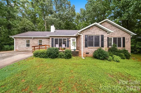 3933 MATTINGLY DRIVE