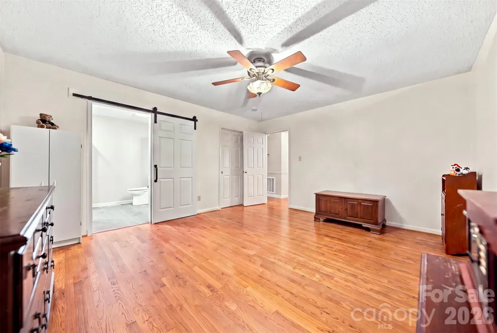 3933 MATTINGLY DRIVE Hickory, NC 28602