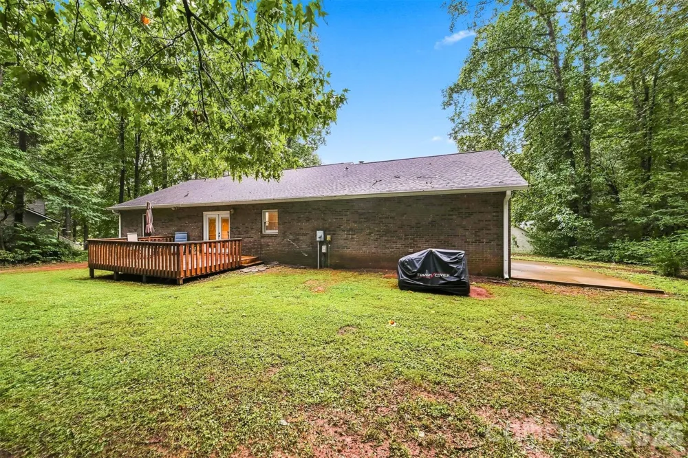 3933 MATTINGLY DRIVE Hickory, NC 28602