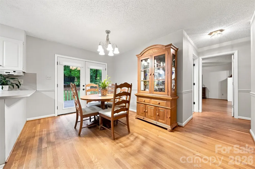 3933 MATTINGLY DRIVE Hickory, NC 28602