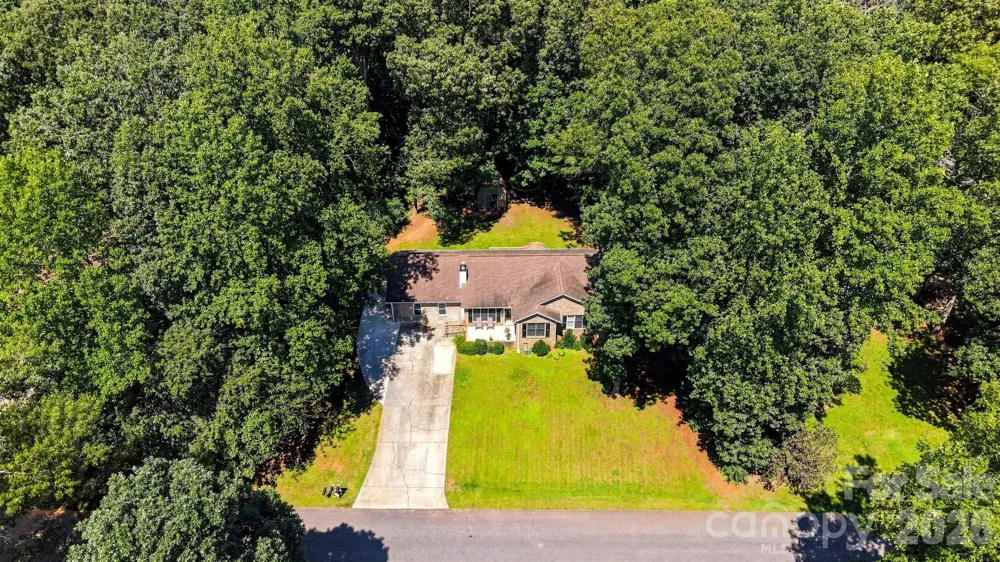 3933 MATTINGLY DRIVE Hickory, NC 28602