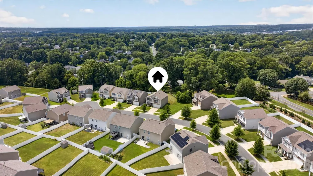 5040 Deisy May Lane Matthews, NC 28105