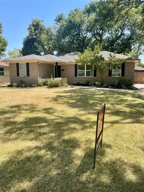 605 Devonshire Drive