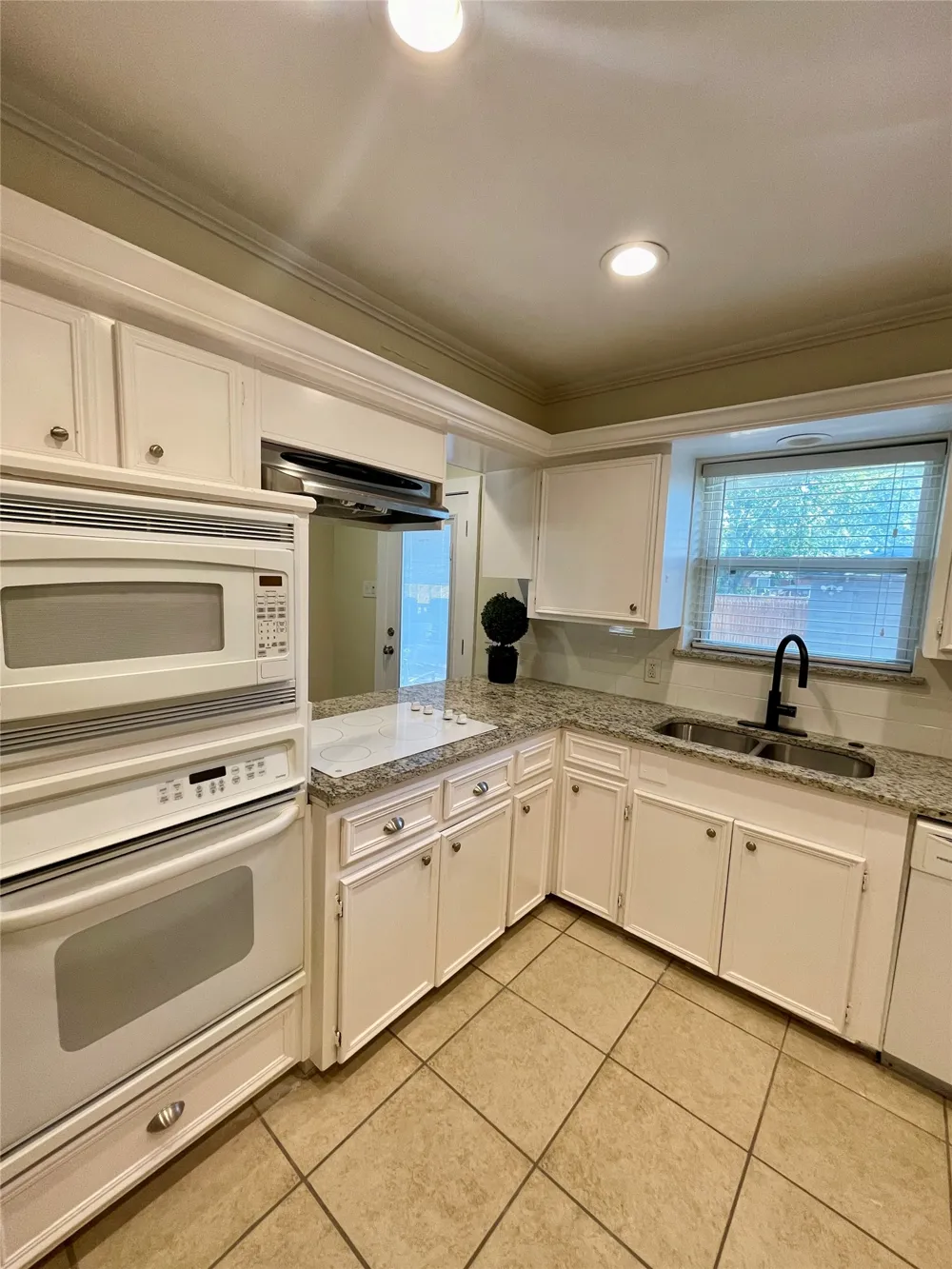 605 Devonshire Drive Richardson, TX 75080