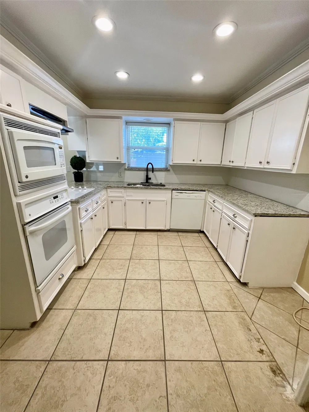 605 Devonshire Drive Richardson, TX 75080
