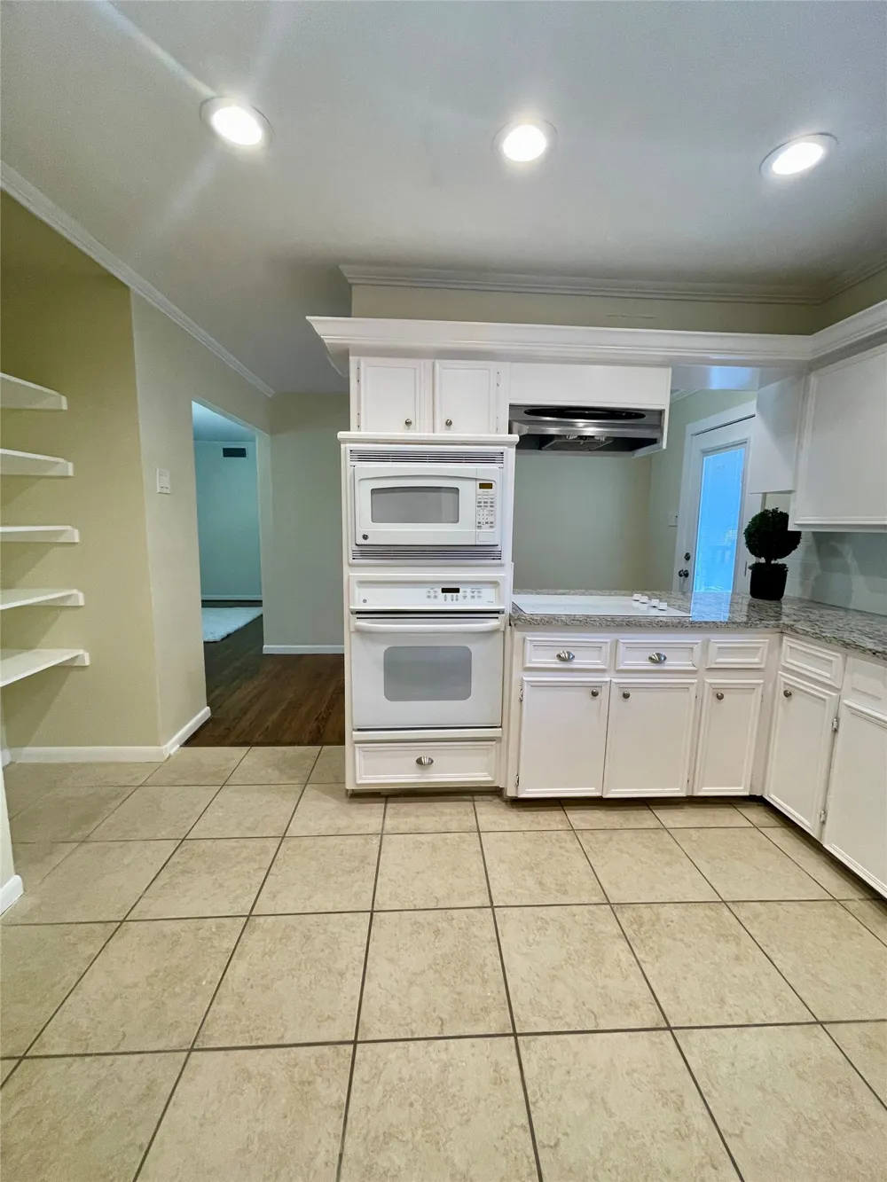 605 Devonshire Drive Richardson, TX 75080