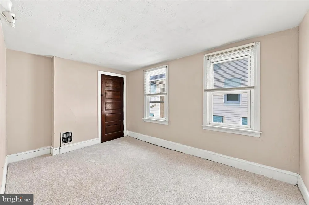 35 MARSHALL AVENUE Marcus Hook, PA 19061