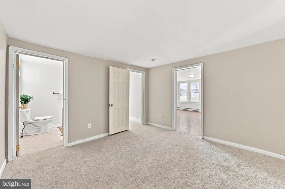 35 MARSHALL AVENUE Marcus Hook, PA 19061