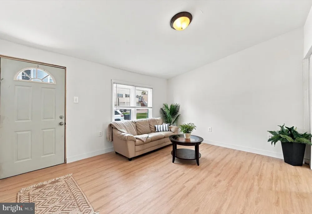 35 MARSHALL AVENUE Marcus Hook, PA 19061