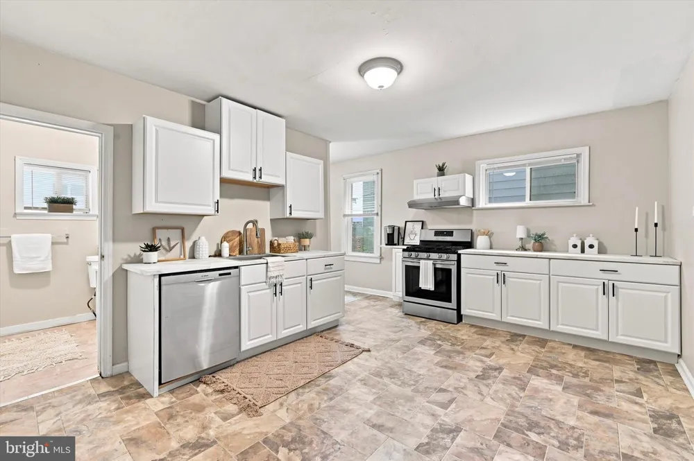 35 MARSHALL AVENUE Marcus Hook, PA 19061