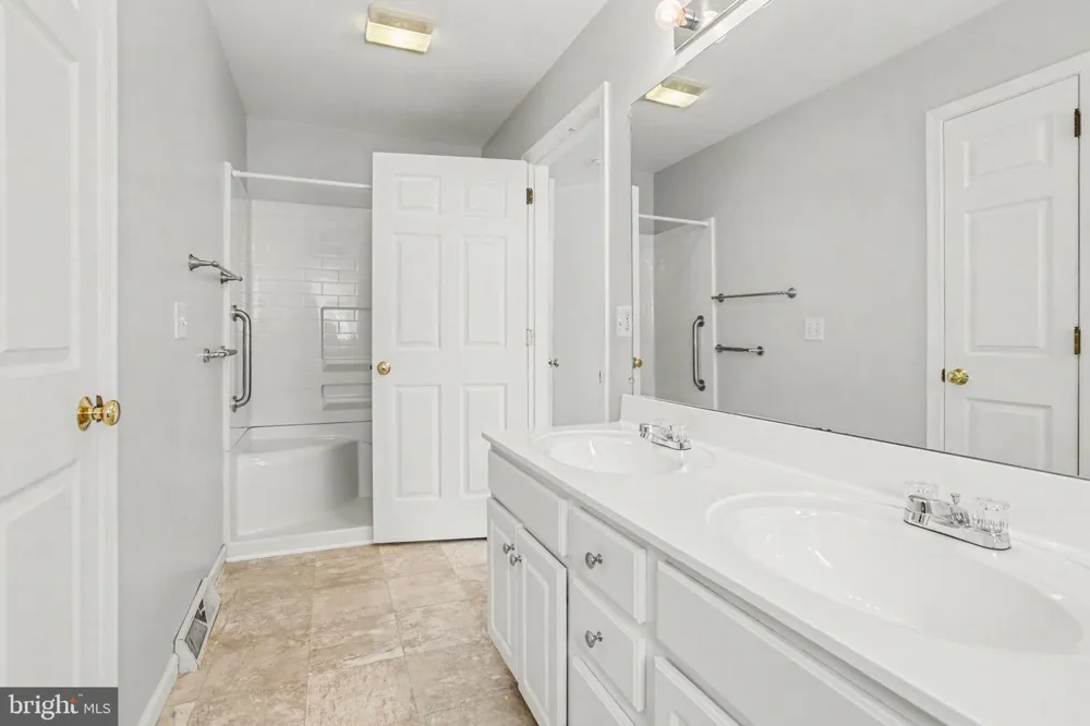 470 OAK LANE Palmyra, PA 17078