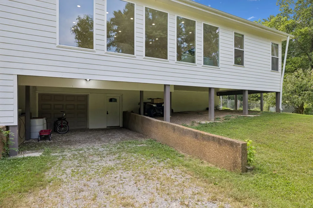 2300 Lee Rd Spring Hill, TN 37174